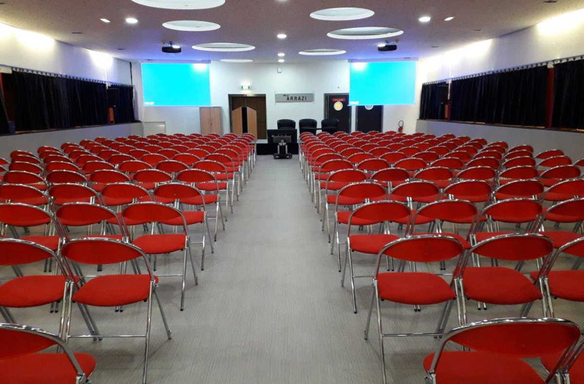 Salle pour conférence de 250 personnes